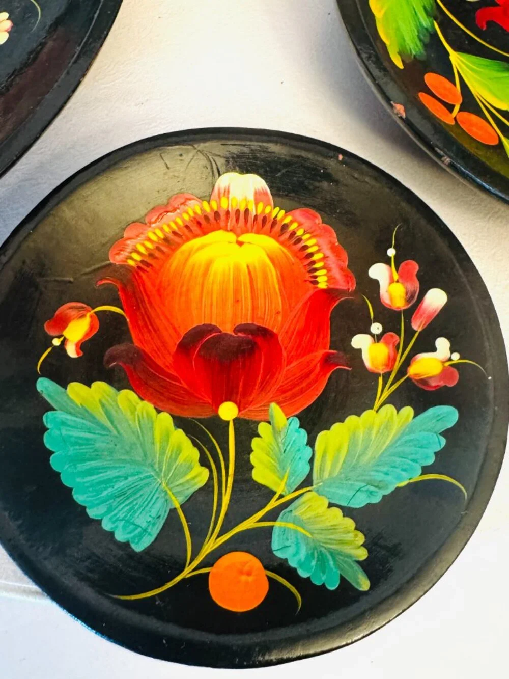 4 Vtg Ukraine Wooden Lacquer Floral Wall Plates 10-8-6-4